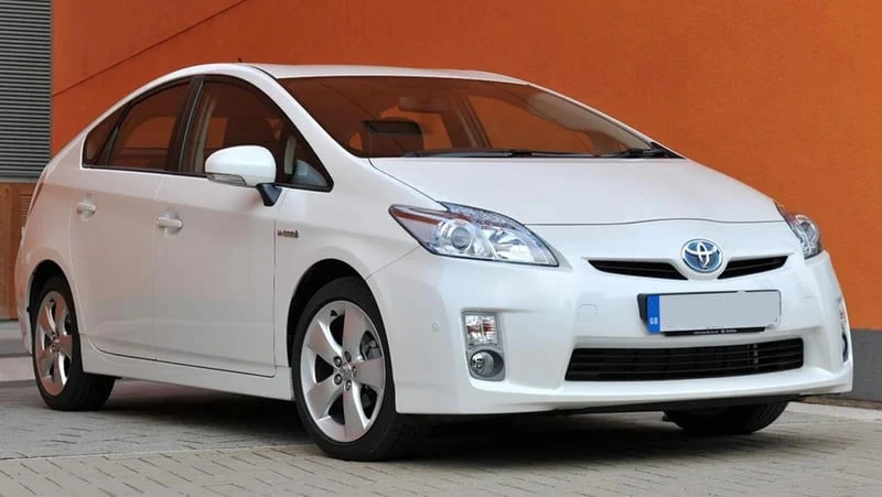 مشخصات فنی تویوتا پریوس Toyata Prius XW30
