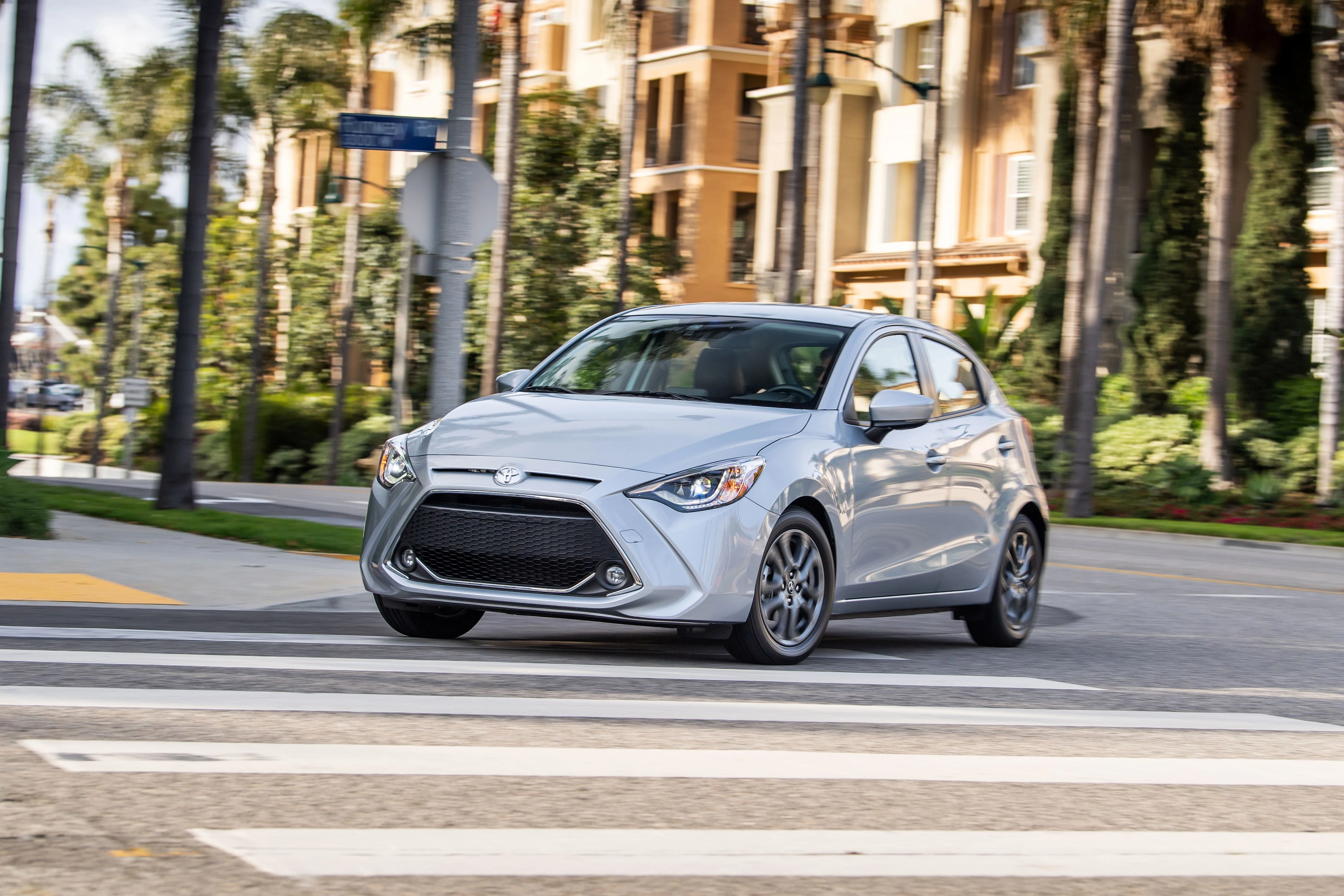 مشخصات فنی تویوتا یاریس هاچ بک Toyota Yaris sedan 2020